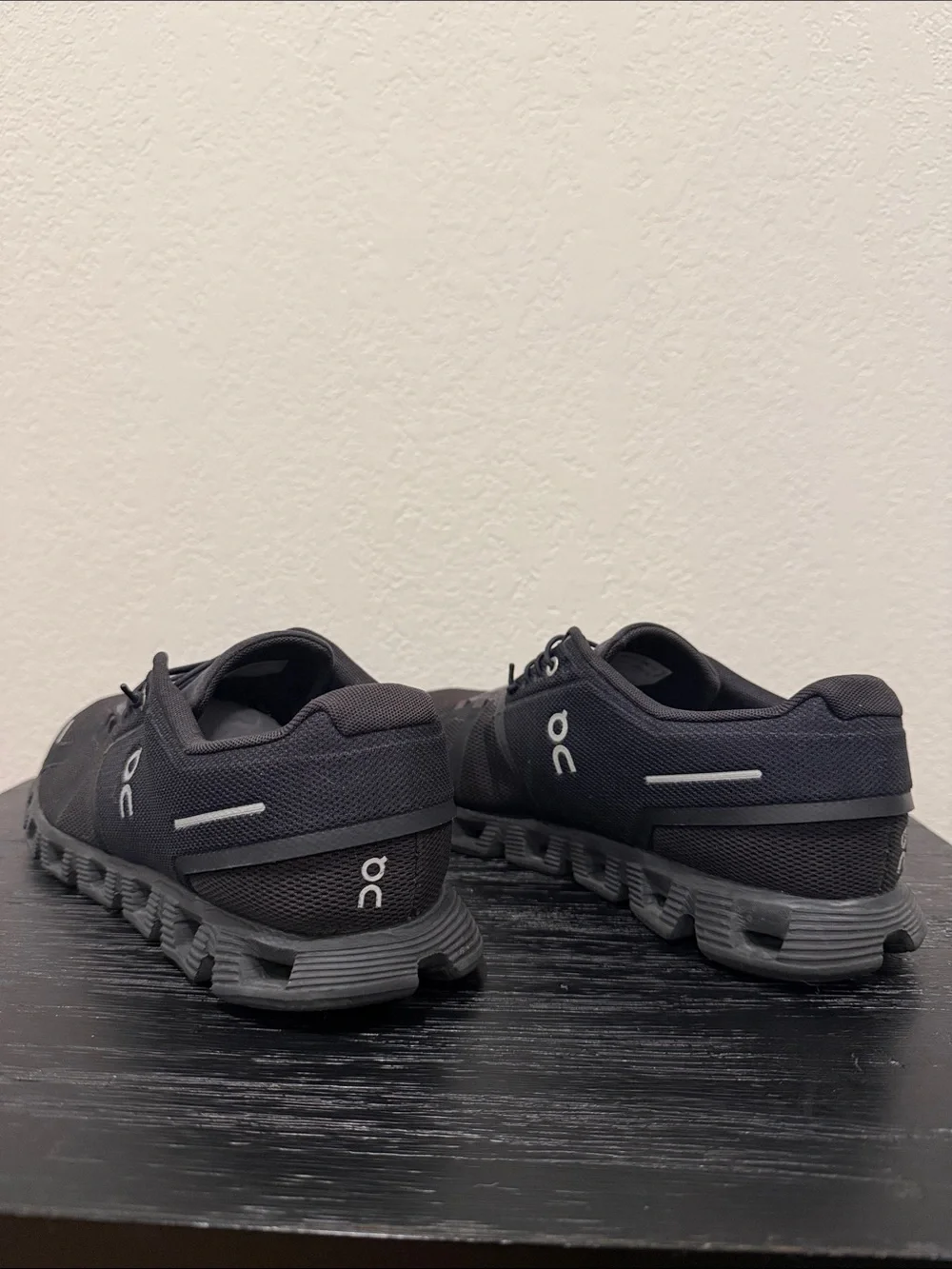 On Running Running Men's Cloudswift Black Running Shoes